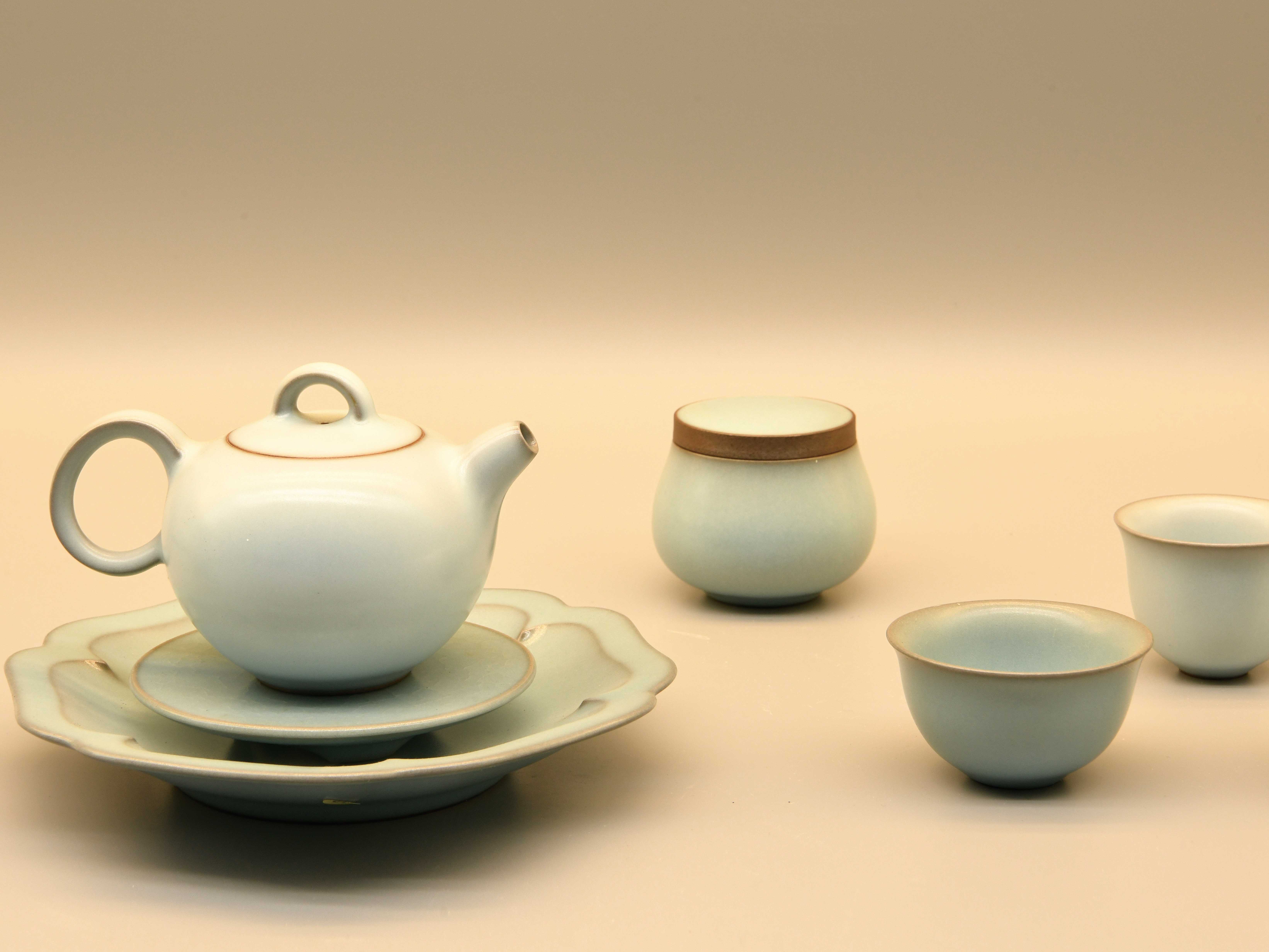 苏保在 天青釉茶具组 罐